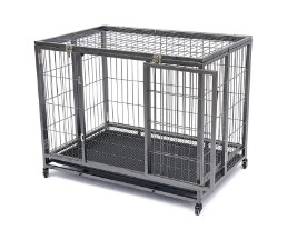 ما هي تفاصيل السلامة التي يجب مراعاتها عند استخدام قفص الحيوانات الأليفة أثناء السفر؟